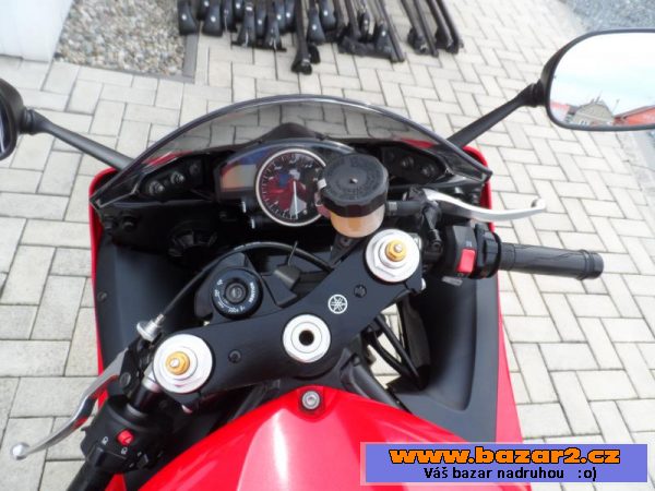 YAMAHA YZF-R6