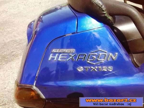 PRODÁM maxiskútr PIAGGIO HEXAGON