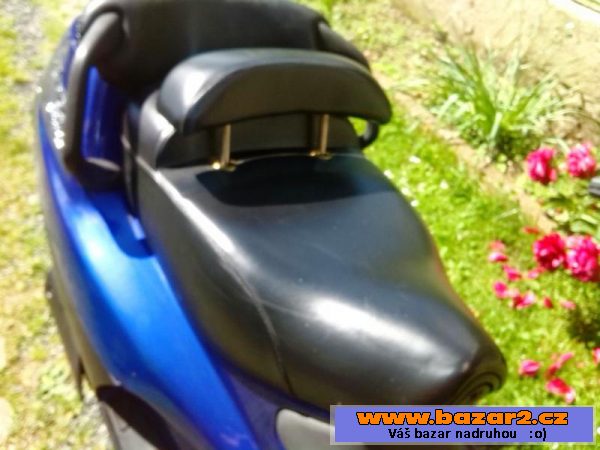 PRODÁM maxiskútr PIAGGIO HEXAGON