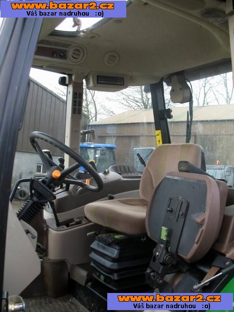 John Deere 5820 Traktor s Loader 551