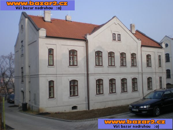 Nabízíme pronájem bytu 1+1 Králův Dvůr u Berouna