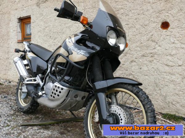 Hnda Africa Twin 750 XRV