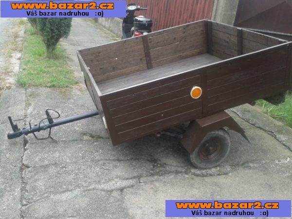 Přívěsný vozík