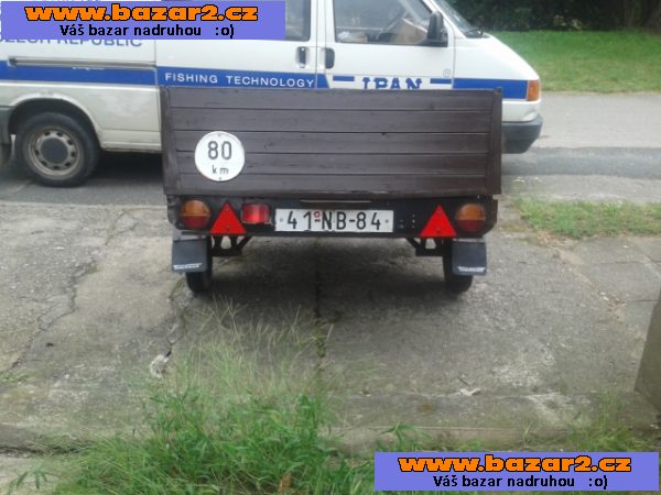 Přívěsný vozík
