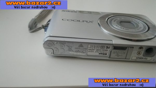  foťák Nikon S210