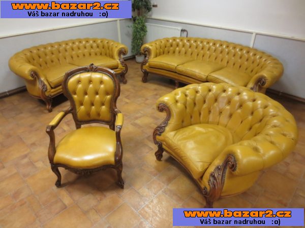 Zámecká souprava CHESTERFIELD v anglickém stylu. BAROKO