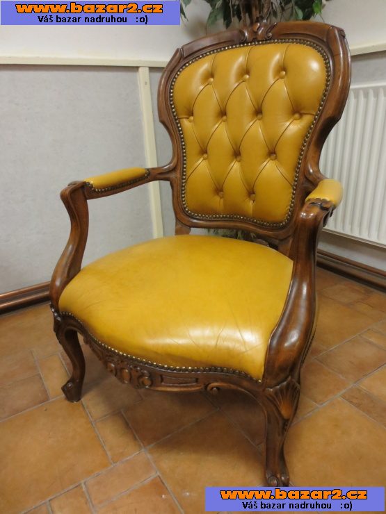 Zámecká souprava CHESTERFIELD v anglickém stylu. BAROKO