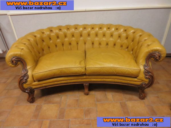 Zámecká souprava CHESTERFIELD v anglickém stylu. BAROKO