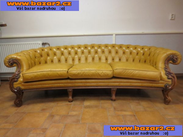 Zámecká souprava CHESTERFIELD v anglickém stylu. BAROKO